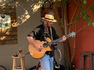 Dustin Circle Mike Stearns