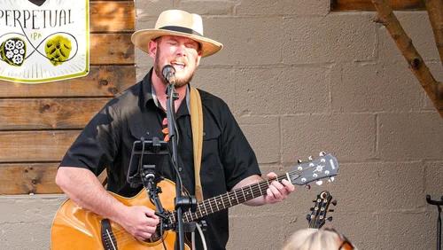 Dustin Circle Tritonix